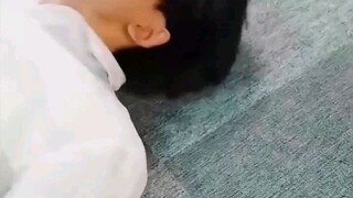 ทะลุมิติมาเป็นเจ้าชายไร้ประโยชน์