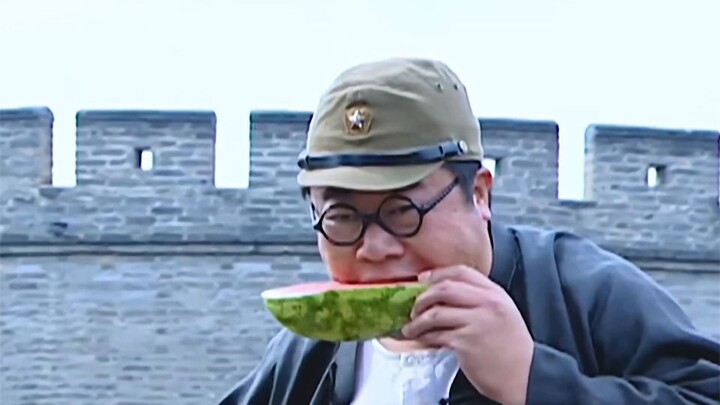 The chubby guy tried to score free watermelon, but was utterly dumbfounded by a single remark from t