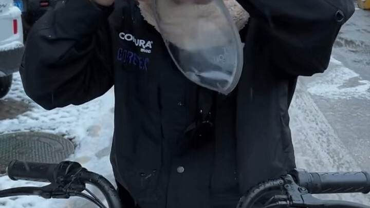 【曹老撕的作品】骑车防冻面罩，这个真的好用吗？