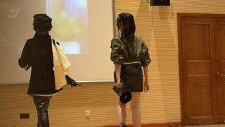 The ghost hunter and black cat sheriff suddenly appeared on campus (☉｡☉)!