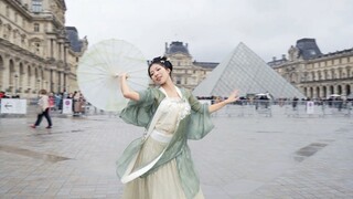 Mang múa cổ điển Trung Quốc đến bảo tàng Louvre ở Pháp