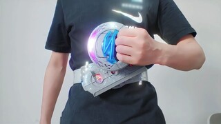 Explosive Zeta Riser: แปลงร่างเป็น Ultraman Zeta Gamma ในอนาคตแบบเดียวกับ Kamen Rider!