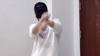 هذا الحذاء الطائر لياو جيه هههههههههههه!