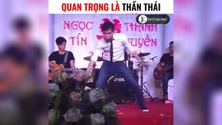 Quan trọng vẫn là thần thái