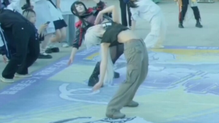 Mendengarkan Seluruh Hutan Rusa