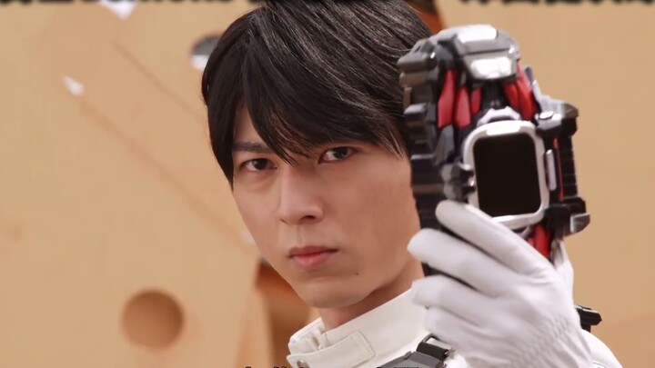 [Kamen Rider & Tsuda Kenjiro] Aku menghidupkan kembali masa kecilku!