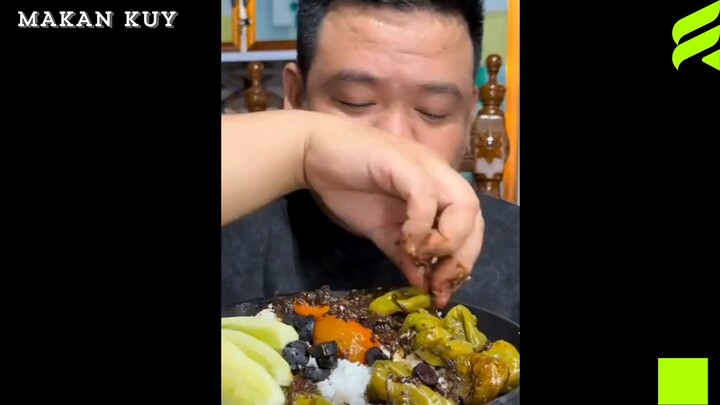 Green Black Grunge Music Presentation (8)