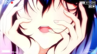 “请问，你有多久没有喜欢上一个女孩子了...？”