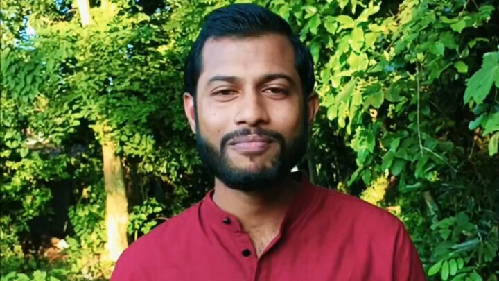আমি এখন আর সত্যি কতা বলি না