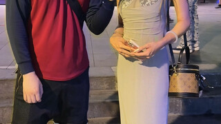 【Chengdu Ice Cola】 Video sedang dimuat, segera cek kejutannya!