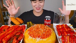 Mukbang bánh gạo Hàn Quốc siêu cay và Tokbokki siêu ngon p1 #anngon