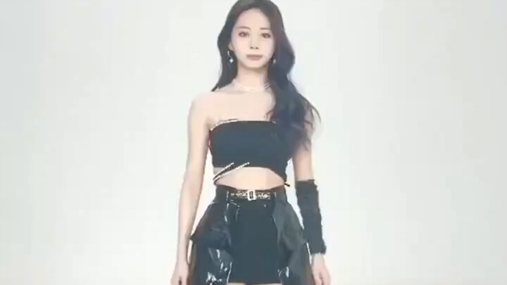 Tử Du – thần tượng K-pop thành công nhất với màn “quỳ gối”