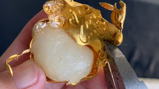 The routine of injecting glue into gold