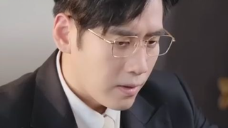 Setelah ibunya meninggal, gadis malang itu dimanjakan oleh ayah terkayanya