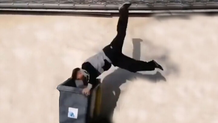 سوبرمان: أعلم أنك مختبئ هنا بالتأكيد!!