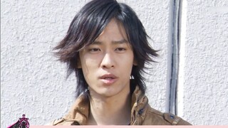 สัตว์ประหลาดควรจะจัดการกับสัตว์ประหลาด Kamen Rider Ryuga ปรากฏตัว!