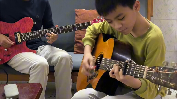 Ayah dan anak saling menjadi guru sekaligus teman, berdiskusi tentang cakrawala yang luas