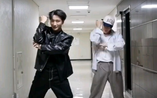 【ATEEZ｜Umbrella Flower】Hãy cùng xem thử thách nhảy của dàn vocal nhé｜Thử thách ca khúc mới 'Guerrill