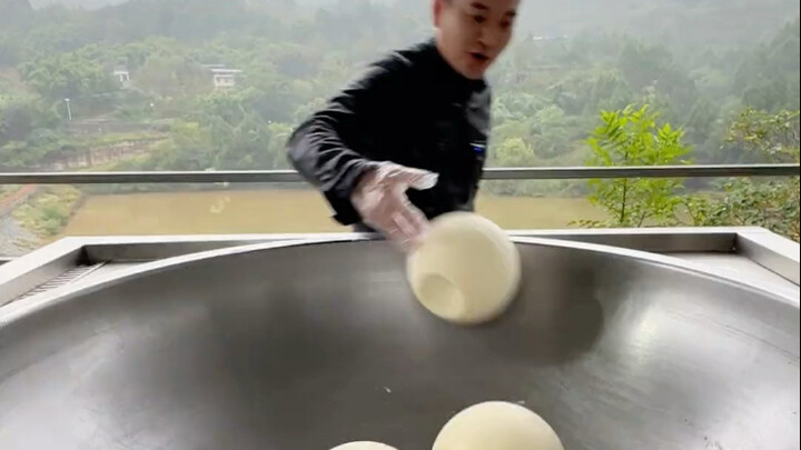 Let's stir-fry hot pot base!