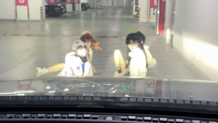 Đụng cả đội esports, thật sự không cố ý mà!