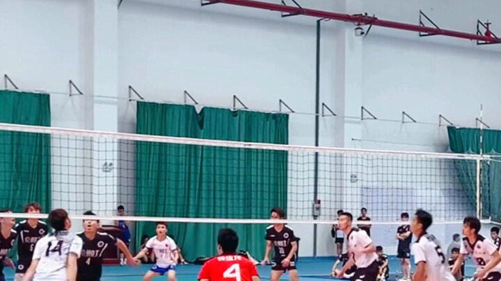 Are the nails on the floor not loud enough? Then I leave? Then I leave? 2021 Hubei University Volley