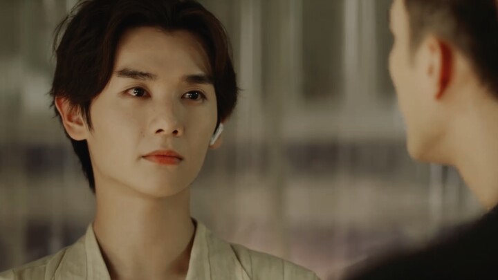 Trời ơi! “Chân” là lò hỏa táng đuổi vợ! Dù chỉ là một cơn gió, một chiếc lá hay một ánh mắt chạm nhẹ