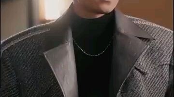 𝑷𝒐𝒐𝒓 𝒈𝒊𝒓𝒍 𝒕𝒐𝒐𝒌 𝒕𝒉𝒆 𝒊𝒏𝒕𝒆𝒎𝒂𝒕𝒆 𝒑𝒉𝒐𝒕𝒐𝒔 𝒘𝒊𝒕𝒉 𝒕𝒉𝒆 𝑪𝑬𝑶