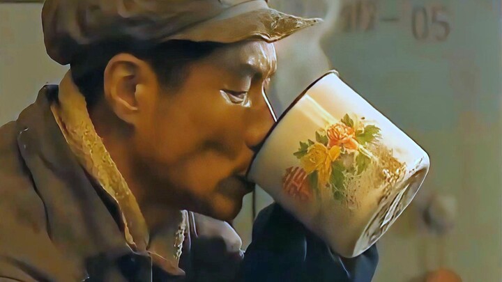 ยุคยากลำบากของวงการภาพยนตร์และโทรทัศน์: กินบทละครเป็นอาหาร แรงงานดื่มซุปข้นจากไม้กวาดไม่หยุด ส่วนชาว