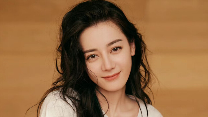 Di Li Reba's Face Reading and Eight Characters Analysis