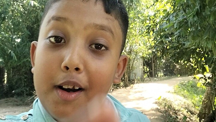 A Bangladeshi Boy through on funny village speech 😁😁