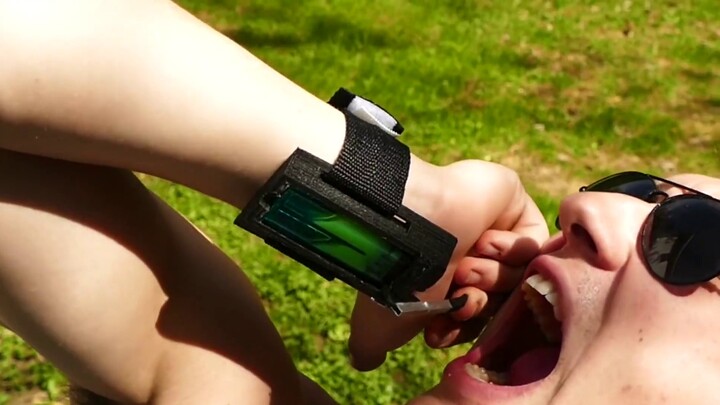 20 Homemade Superhero Gadgets!