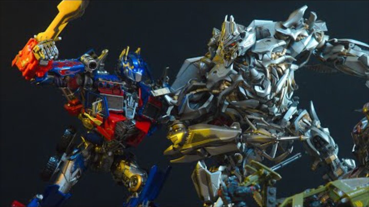 Transformers: Battle Royale, the little guy becomes the protagonist.