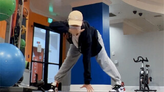 10分钟速扒ITZY未公开新曲WEAPON//活着活着还能跳到这么帅的女团舞//街头少女战士