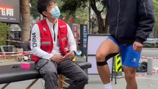 นักกีฬาใส่ถุงเท้าขาว