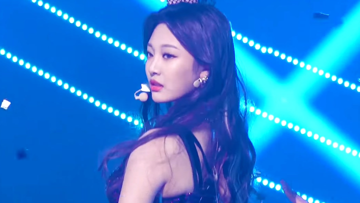 【4K Vietsub trực tiếp】Tạo hình đẹp nhất của Ningning trong màn debut của Black Mamba – aespa - 'Blac