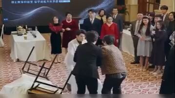 EP 2 - Ang dalaga ay anak ng isang mayamang presidente ngunit nagkukunwaring waitress para subukan a