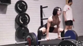 مع مثل هذه الزوجة، حتى هوا توه لا يستطيع علاجها.