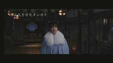 她和画像不同,不会静止不动让我看,她会害怕,然后躲开我