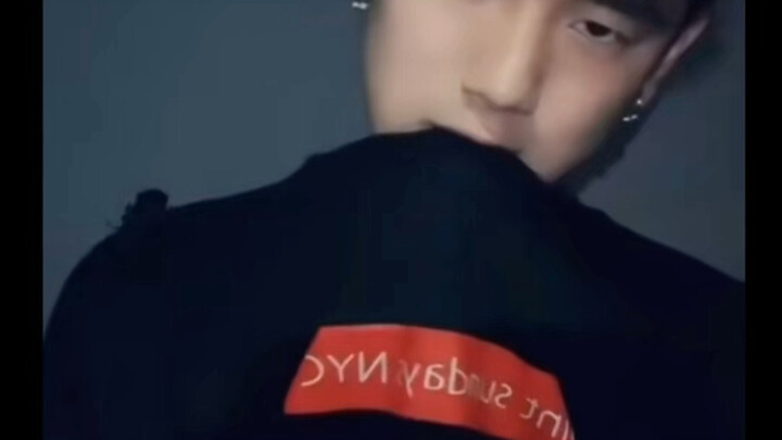 Sejarah Kemunduran Para Kreator Terkenal #TuoJiangKai #XingSandogou #LiuYidou #FanXiaoyan #ZhongYanZ