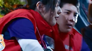 In order to save the patient, the pregnant nurse was pushed into a pile of steel bars by the patient
