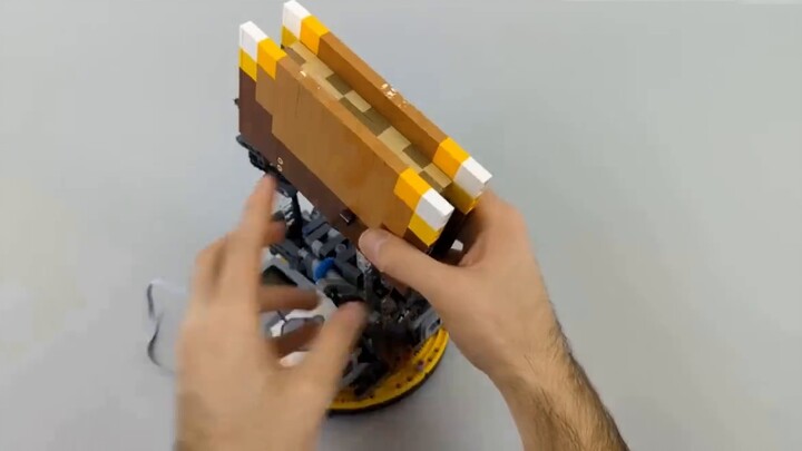 [LEGO Kreatif] Meja menawan LEGO Minecraft yang 100% berfungsi