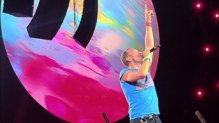 "My Universe (ft. #BTS)" - Coldplay Live in Manila 2024 [4K] #MOTSWT #ColdplayInPH | trina.ph