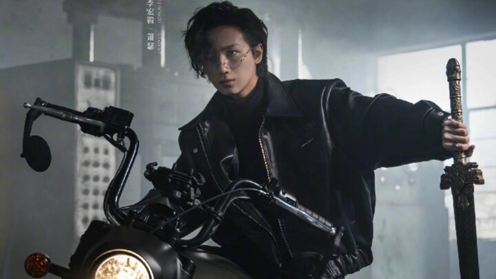 Young Song Xing stars in Motorcycle Style. Sorry, I'm short of words except that it's so handsome.