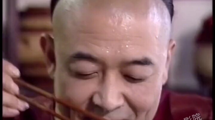 Pangeran Li Lianying diam-diam makan lamb soup, sampai berkeringat deras, tapi malah memberi Cixi si