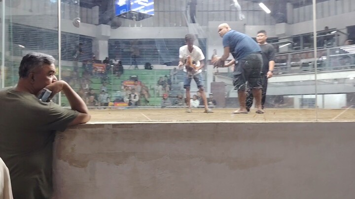 Gold win new mendez cockpit arena