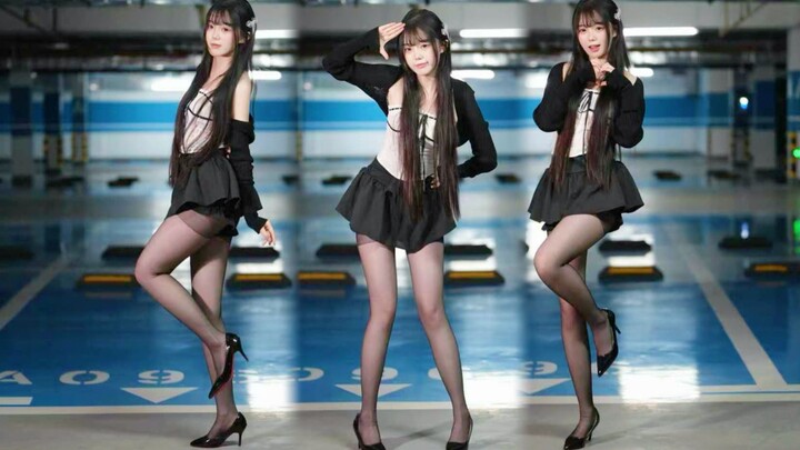 Là mốt tóc đen dài thẳng với giày cao gót thanh mảnh mà mình yêu thích nhất! Nói cho tôi biết đi