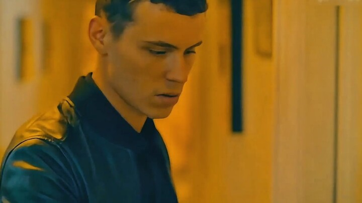 แค่ทำสิ่งเดียวถูกต้อง หนุ่มขับรถแทนก็พลิกชะตาฟ้าดิน กลายเป็นเศรษฐีหมื่นล้าน!