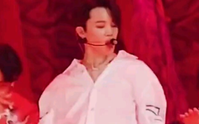 GOGO--Park Jimin focus (so sexy)