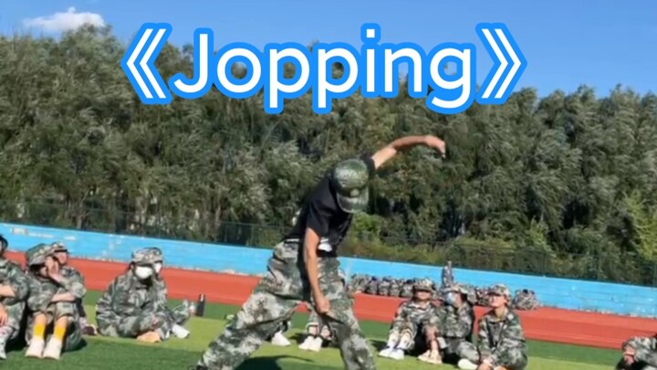 【Cherry VG】Tentang adegan sosial FanQ yang menampilkan "jopping" Super M selama pelatihan militer ma