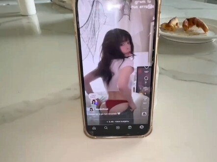 Random meme video (121)